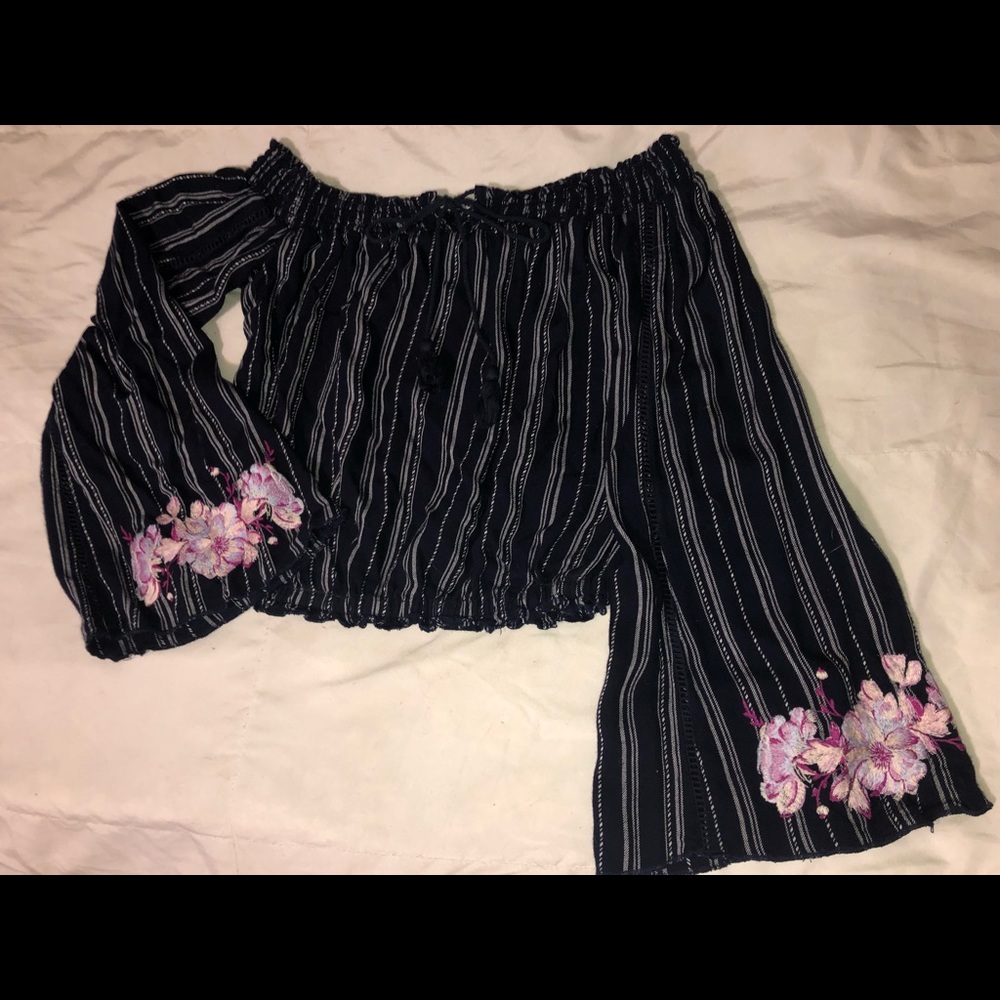 White stripped navy crop top